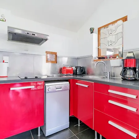 Semesterbostad La Petite Maison *